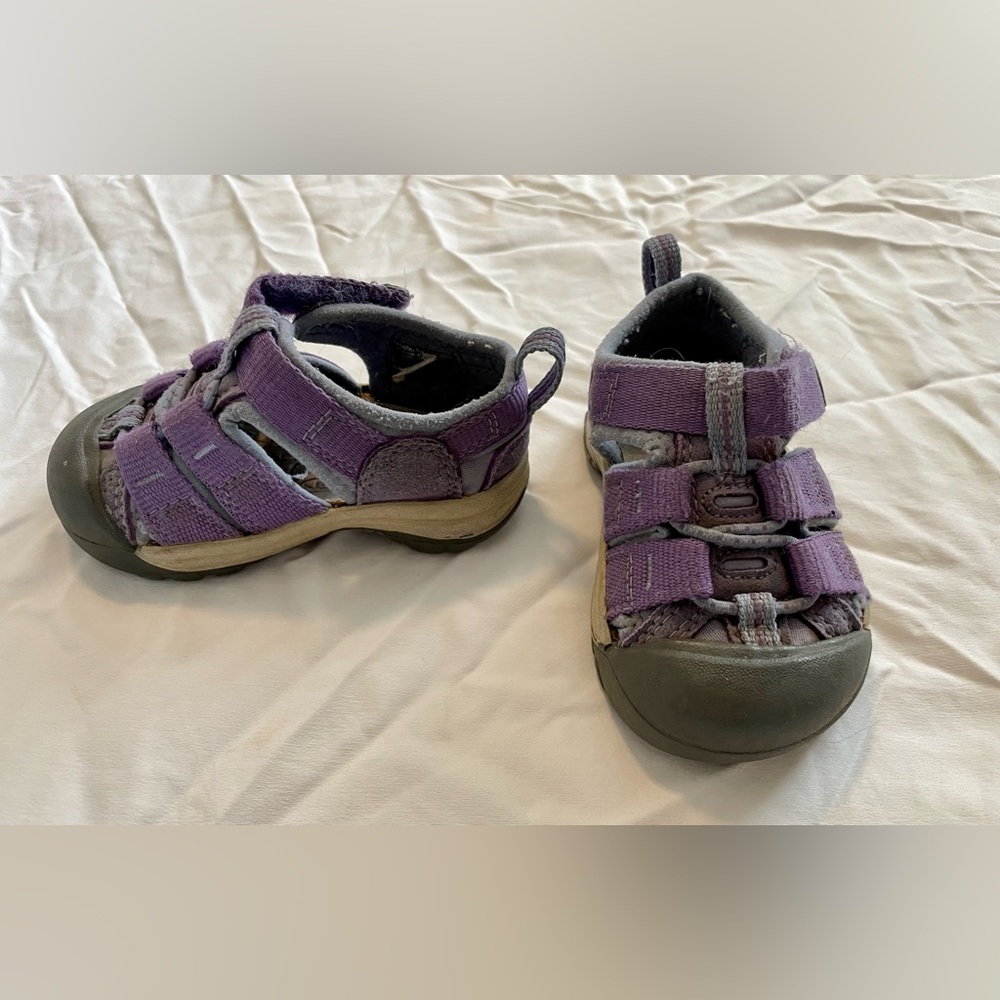 Toddler size 4 Purple Keens